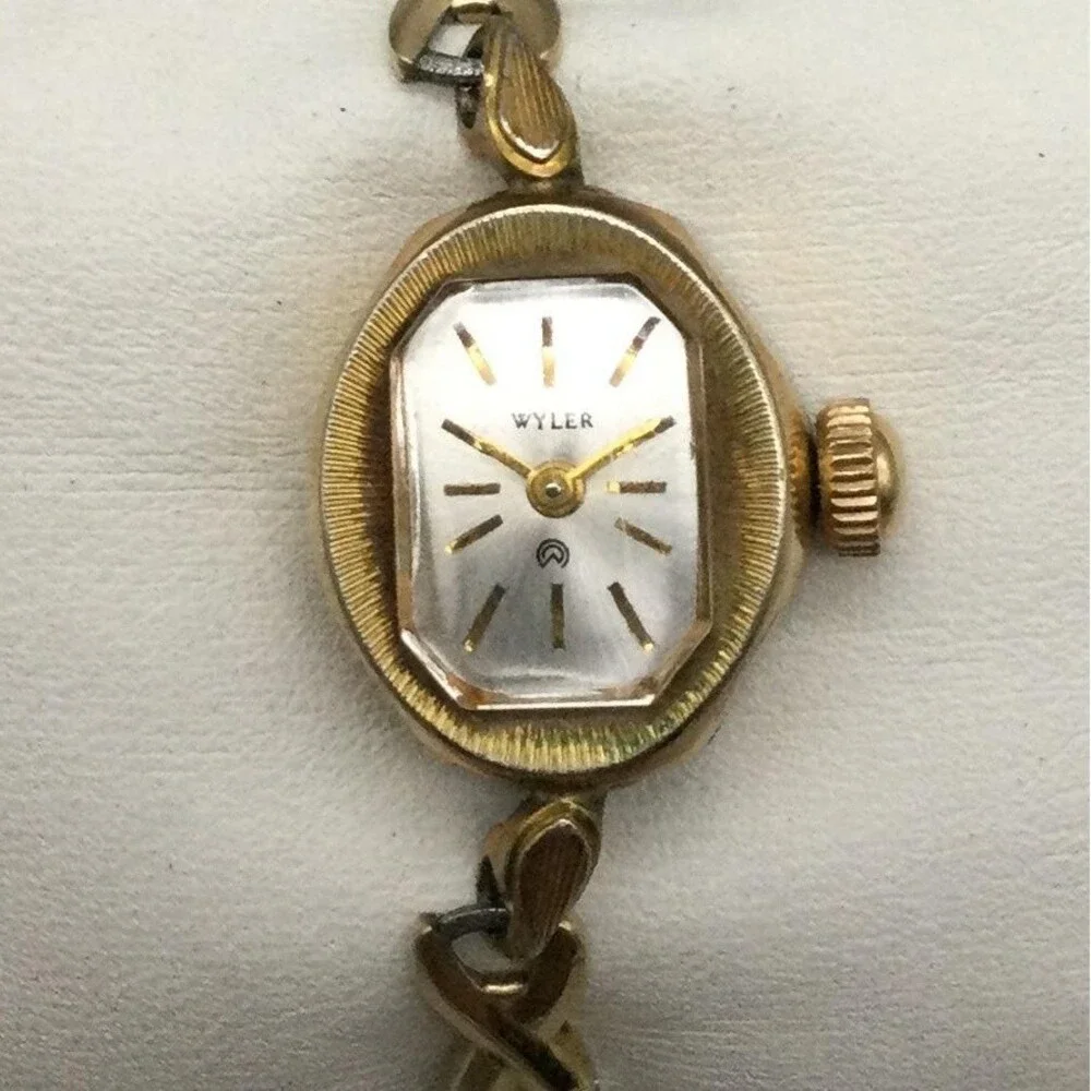 Vintage Wyler Women Watch 16mm 10K Rolled Gold Plated Expansion Manual Wind